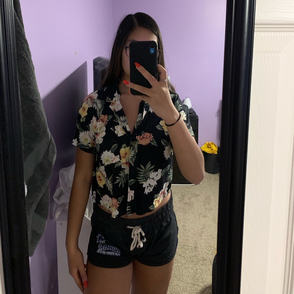 Cute Hawaiian shirt !!